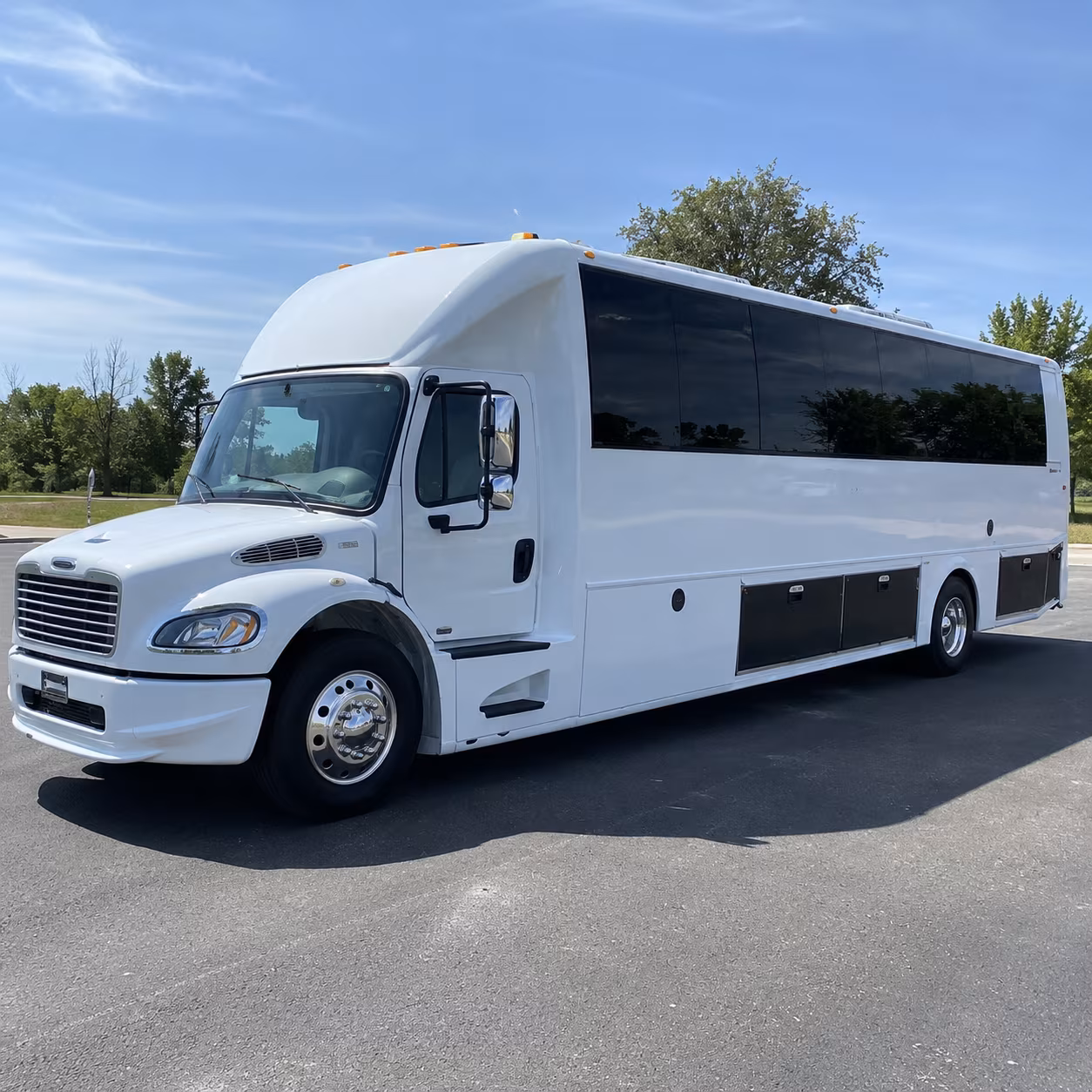 saginaw 40 passenger party bus