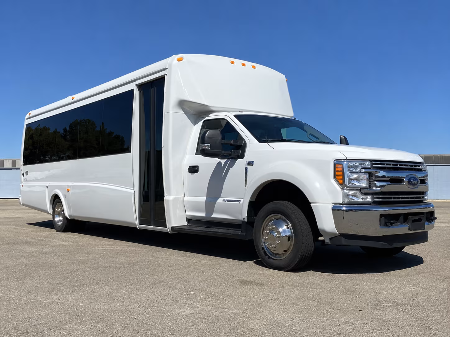 saginaw private event charter buses for saginaw groups