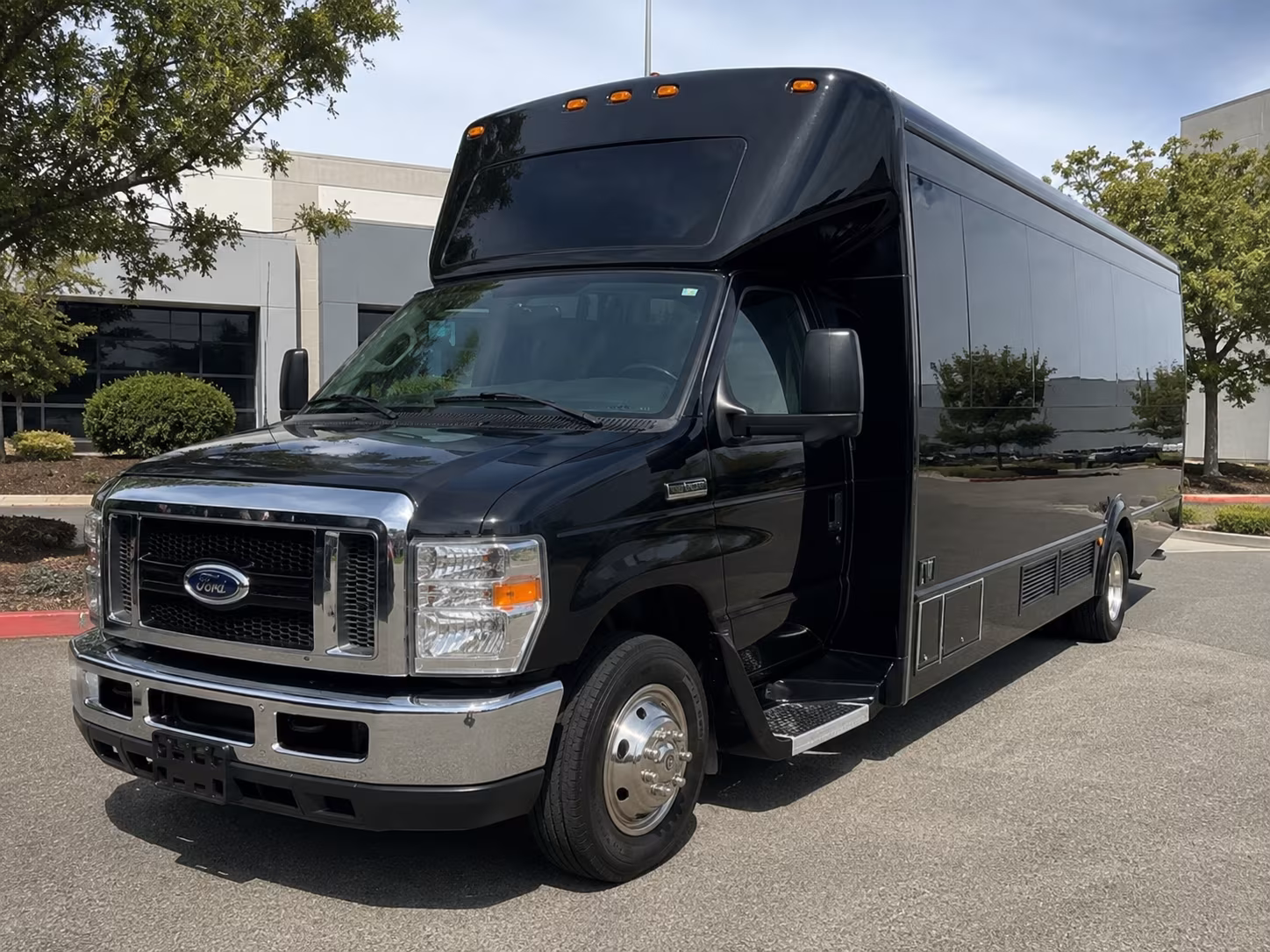 sterling heights bus rentals