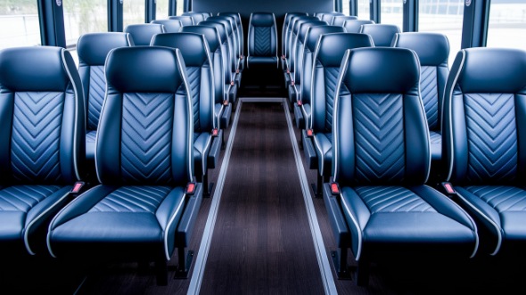 15 passenger minibus rental troy